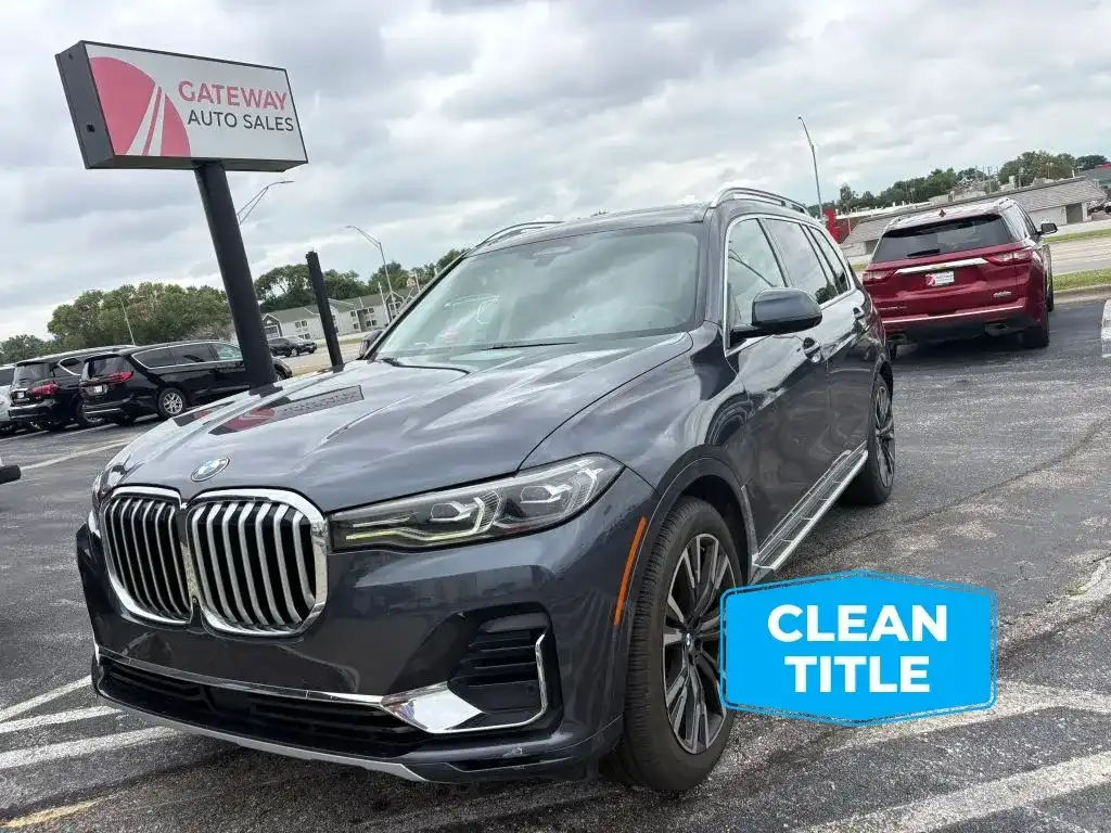 2021 BMW X7 xDrive40i's photo