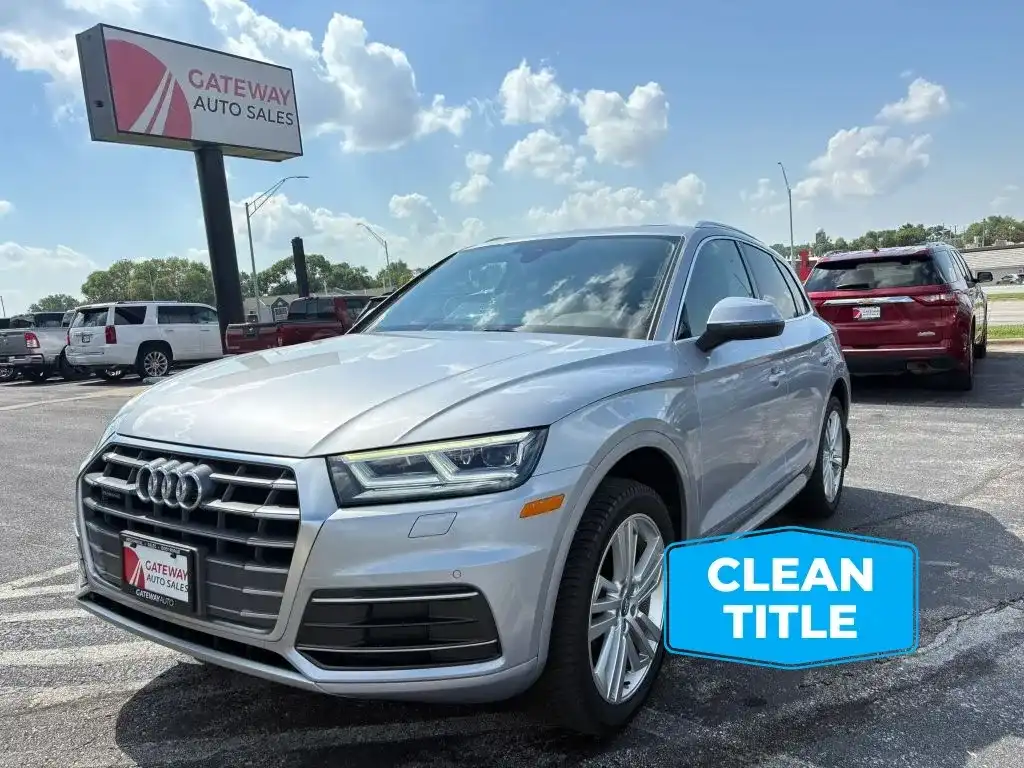 2018 Audi Q5 2.0T quattro S tronic Premium Plus's photo