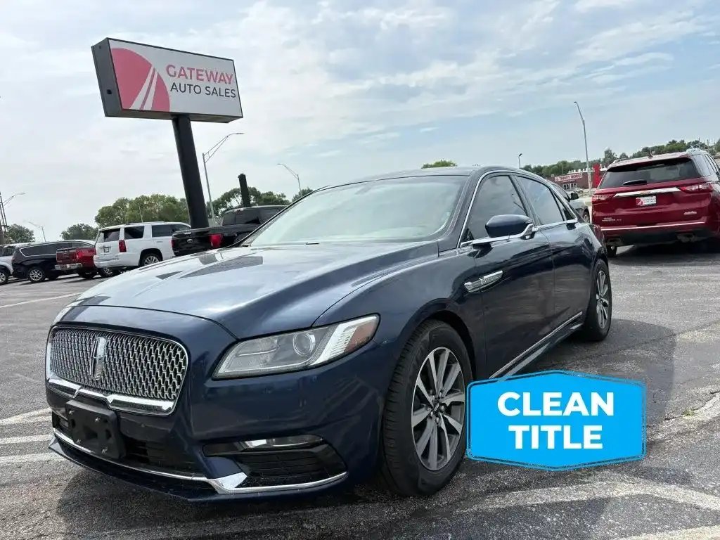 2017 Lincoln Continental Premiere FWD's photo