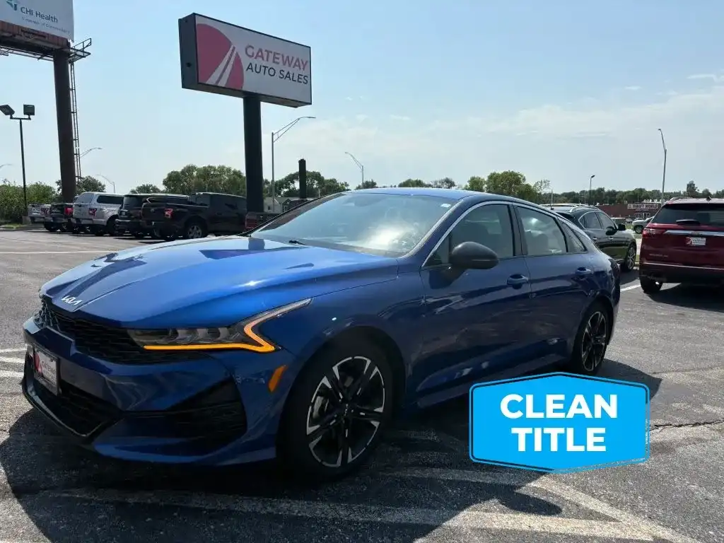 2022 Kia Optima GT-Line AWD's photo