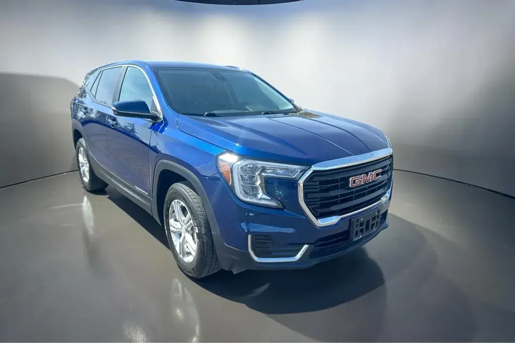 2023 GMC Terrain SLE AWD photo 3