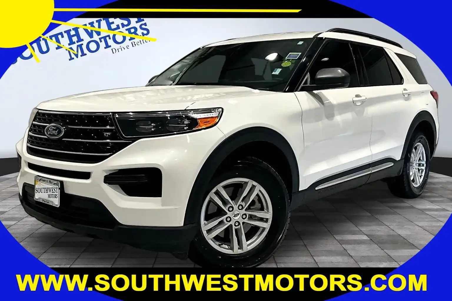 2023 Ford Explorer XLT 4WD's photo