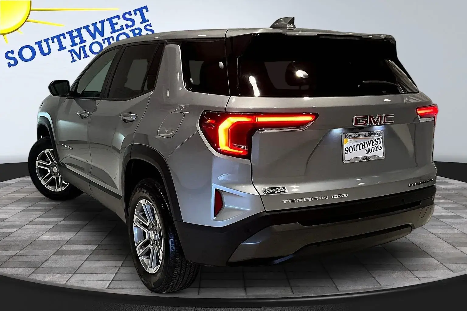 2025 GMC Terrain Elevation AWD photo 4