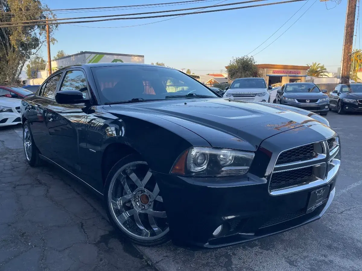 2013 Dodge Charger R/T photo 3