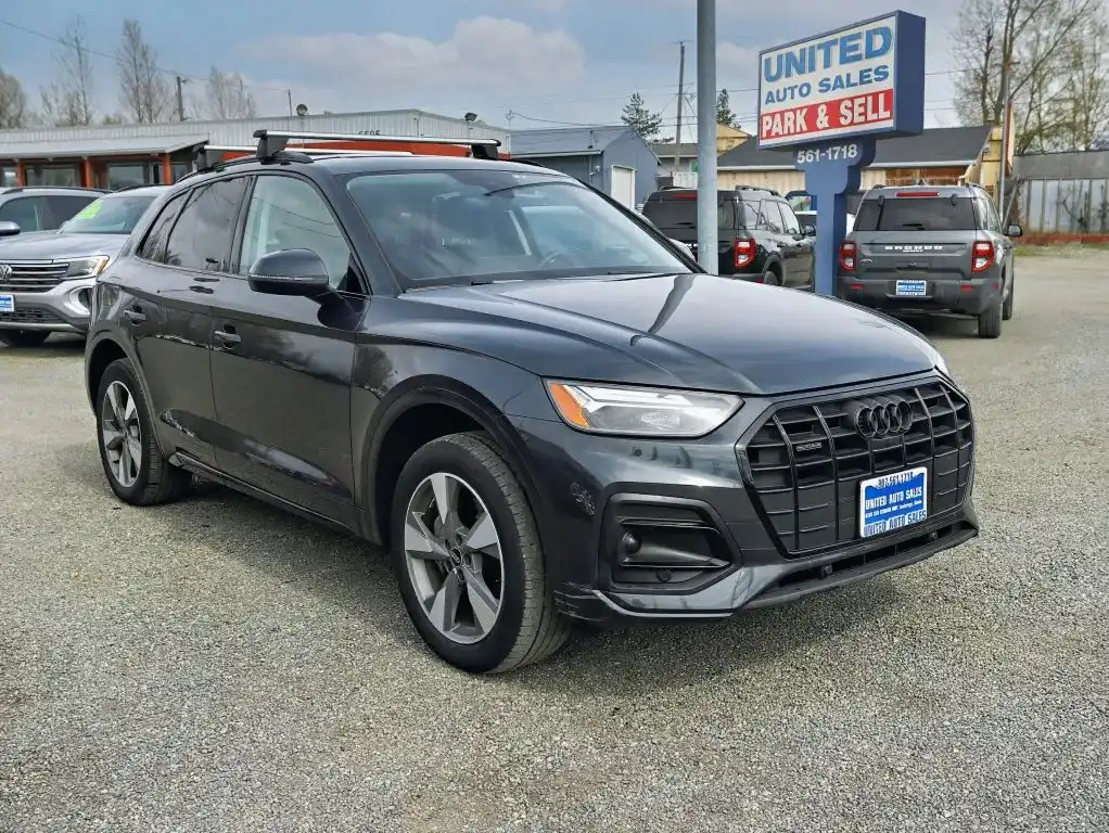 2024 Audi Q5 40 Premium Plus's photo