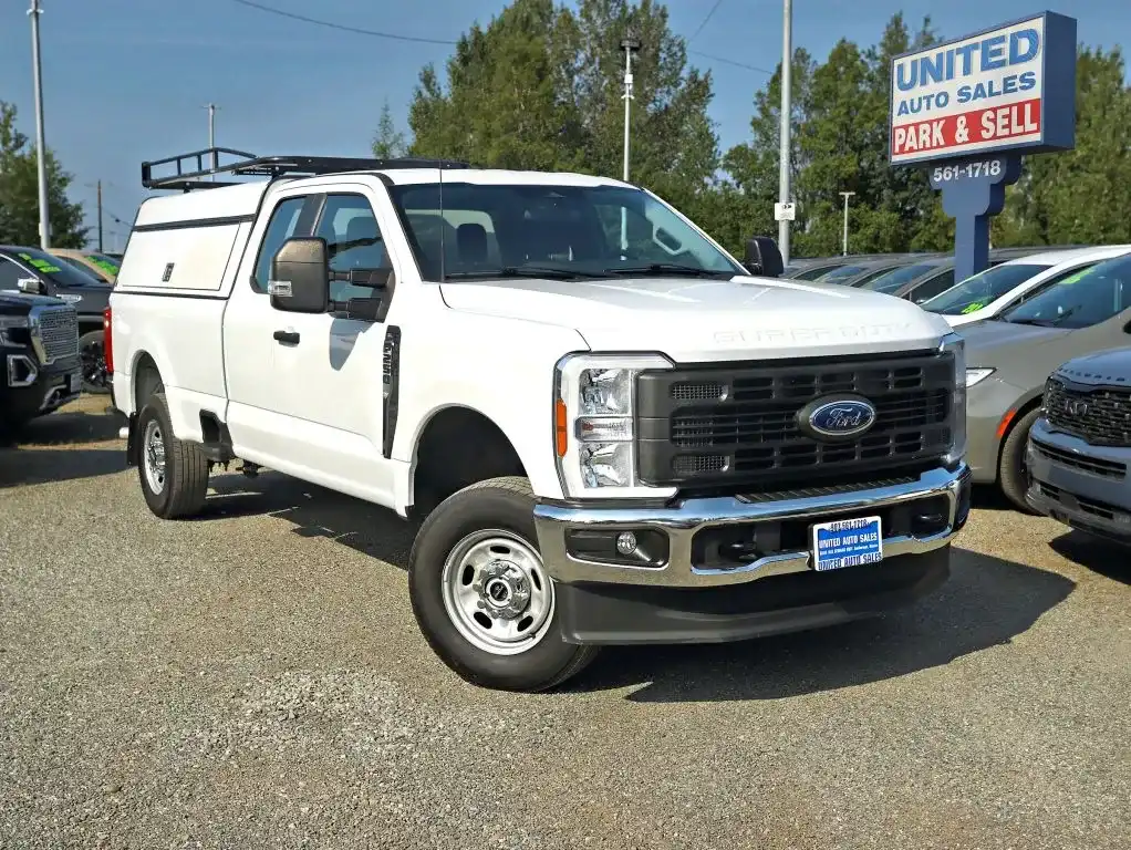 2024 Ford F-250 XL 4x4 SuperCab 8' Box's photo