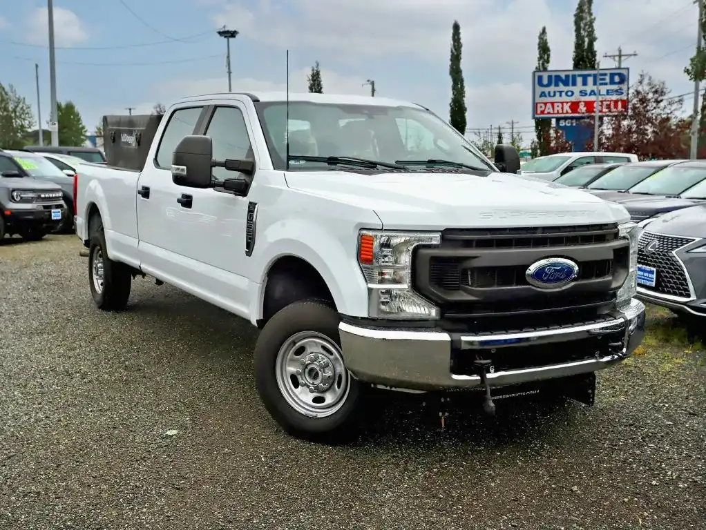 2022 Ford F-250 XL 4WD Crew Cab 8' Box's photo