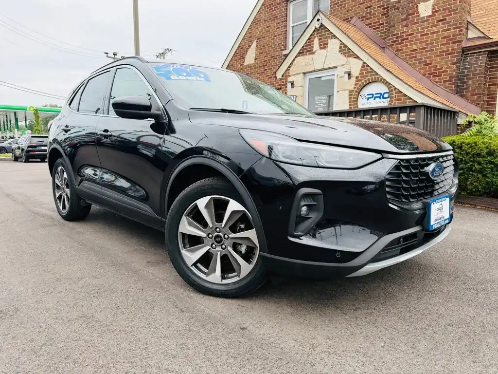2024 Ford Escape Platinum AWD's photo