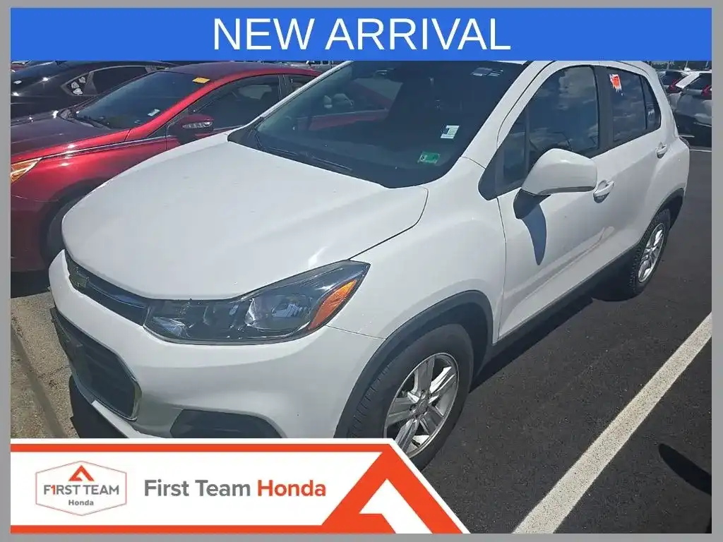 2020 Chevrolet Trax LS's photo