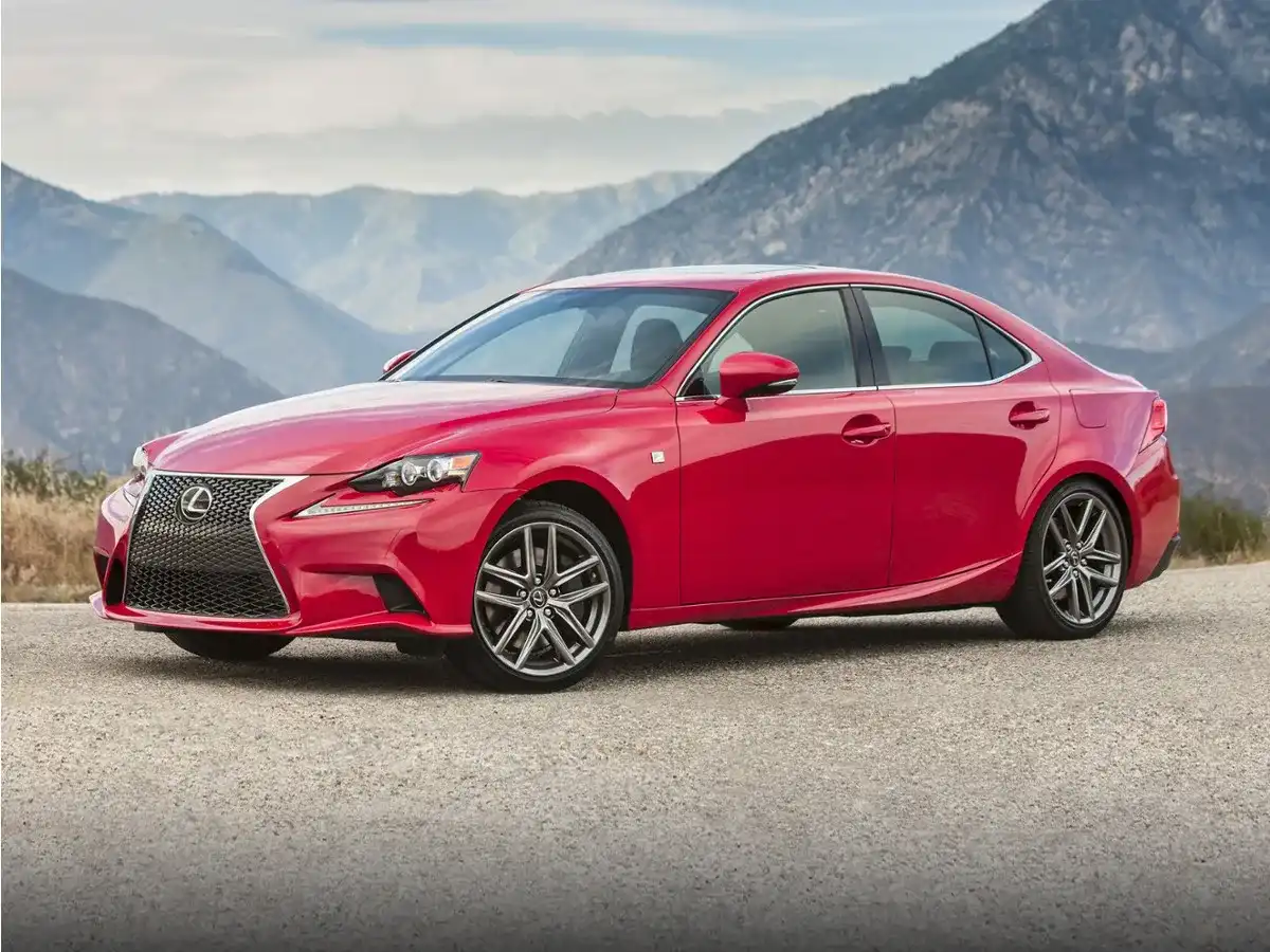2016 Lexus IS 350 200t's photo