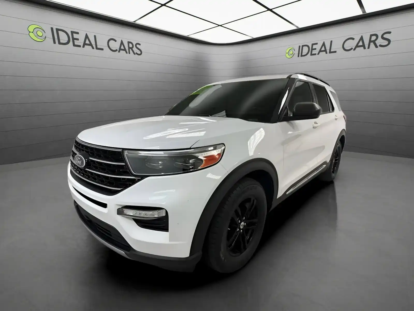 2020 Ford Explorer XLT RWD's photo