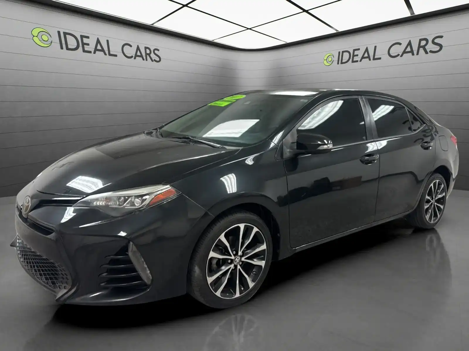 2017 Toyota Corolla SE AT's photo