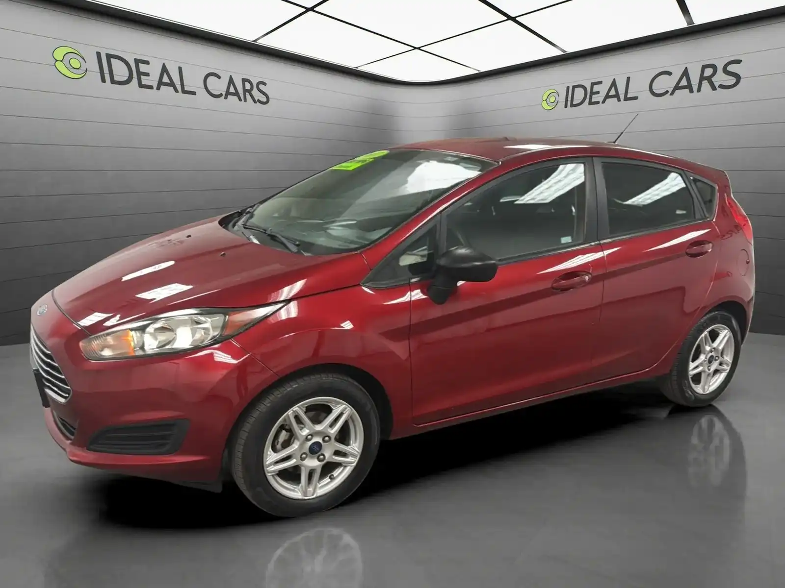 2017 Ford Fiesta SE Hatchback's photo
