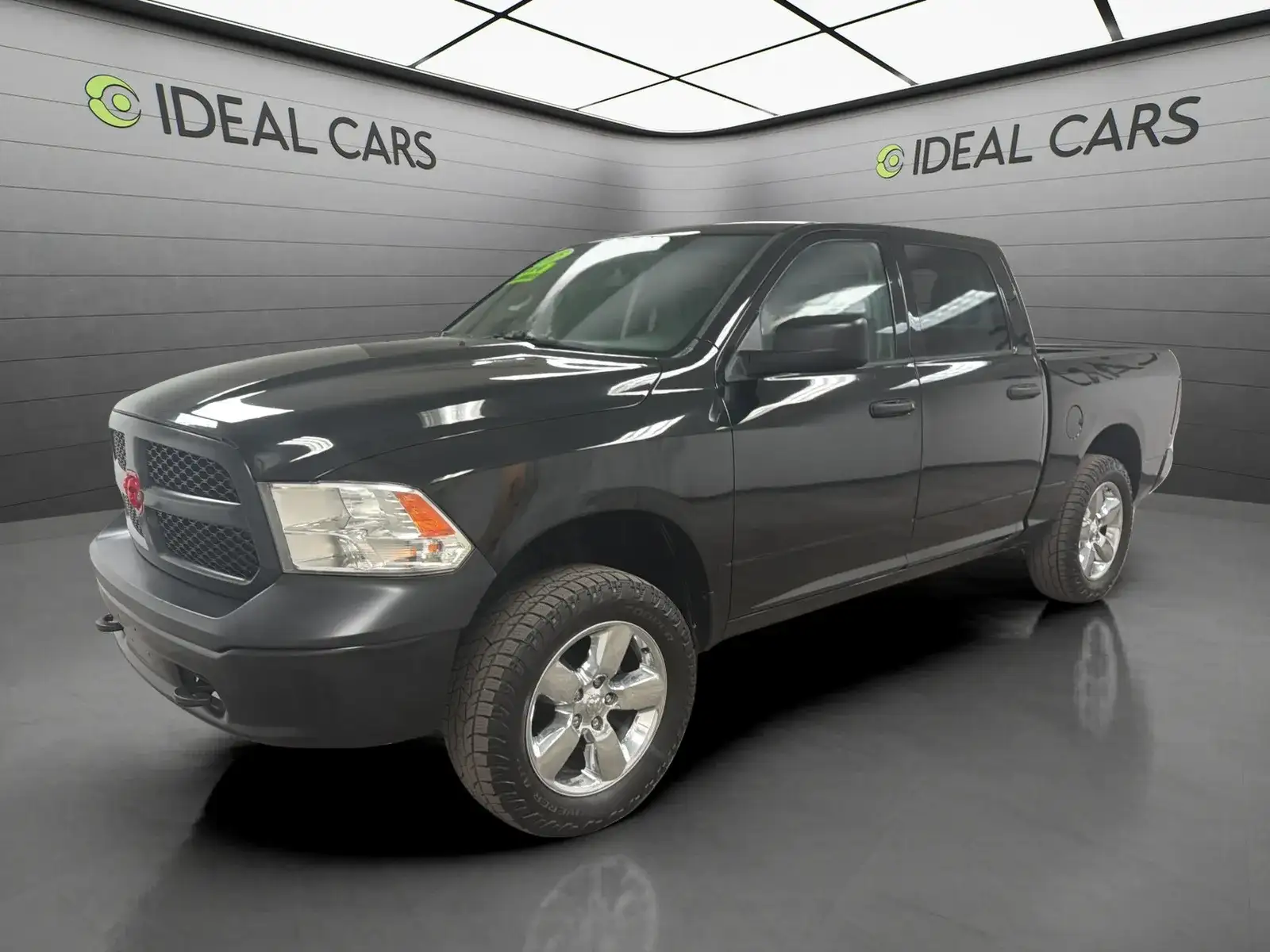 2015 RAM 1500 Tradesman 4x4 Crew Cab's photo
