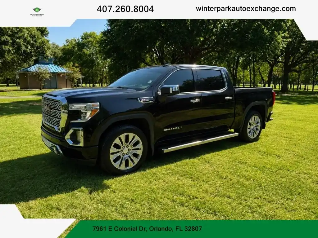 2020 GMC Sierra 4WD Crew Cab Short Box Denali's photo