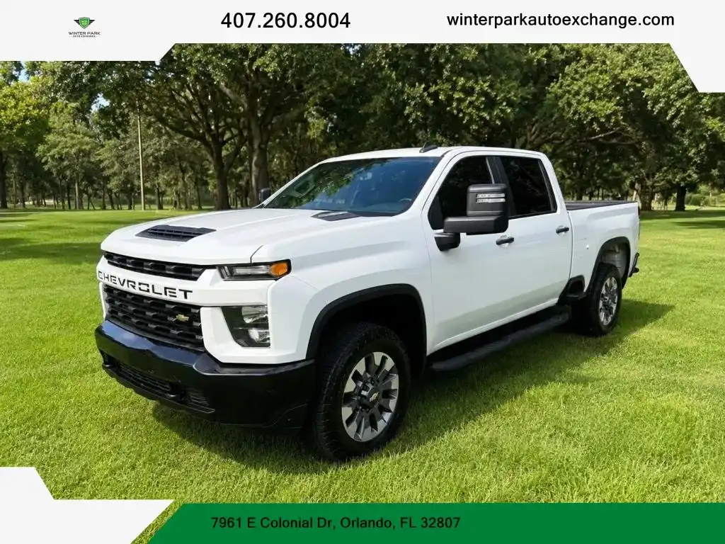 2023 Chevrolet Silverado HD Custom 4WD Crew Cab Standard Box's photo