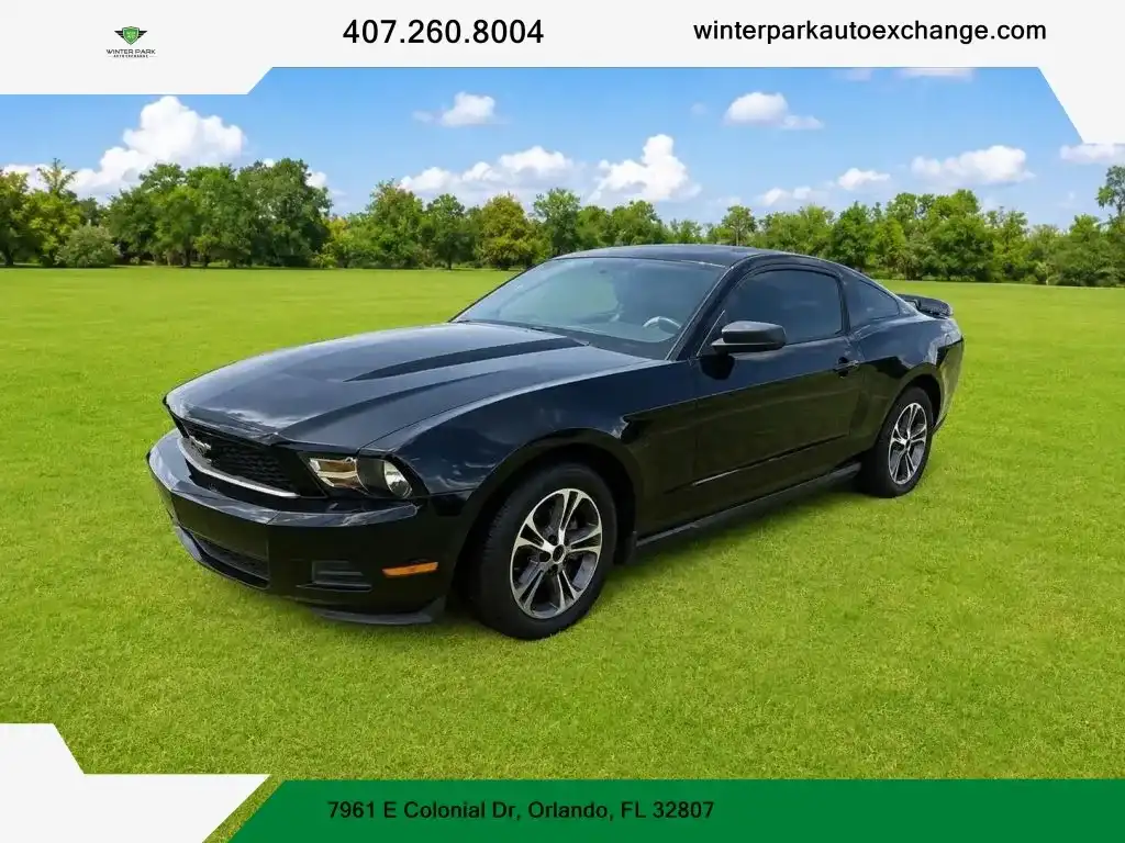 2010 Ford Mustang V6 Premium's photo