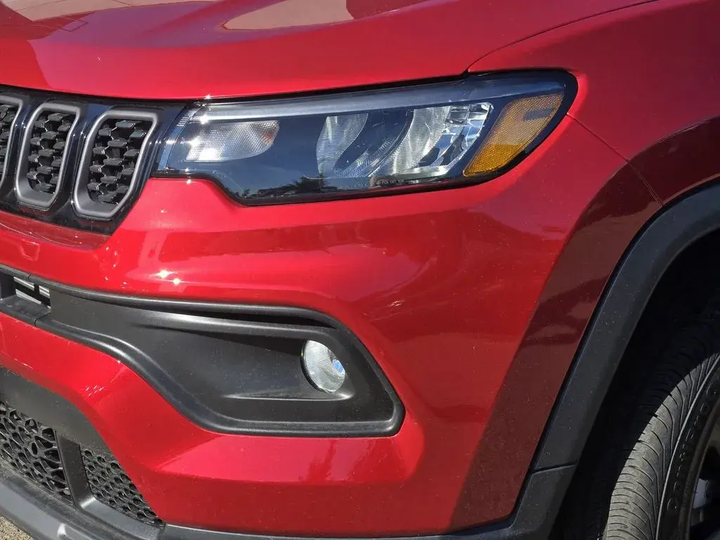 2026 Jeep Compass Altitude 4X4 photo 5