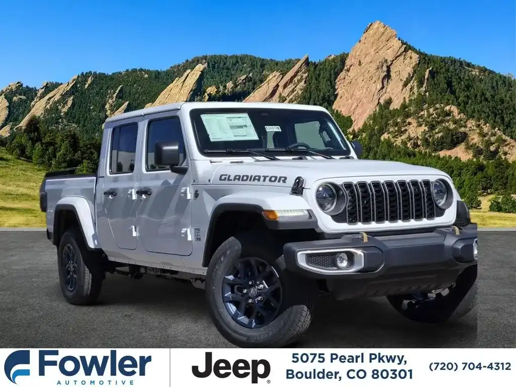 2026 Jeep Gladiator 85th Anniversary Edition Auto's photo