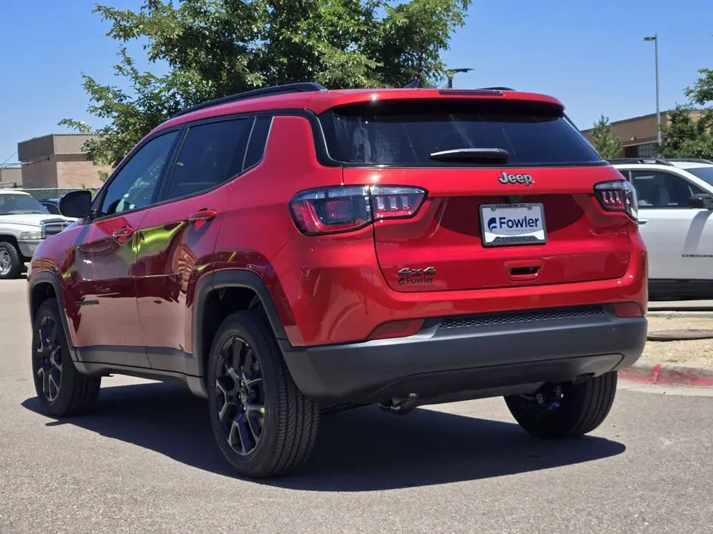 2026 Jeep Compass Altitude 4X4 photo 3