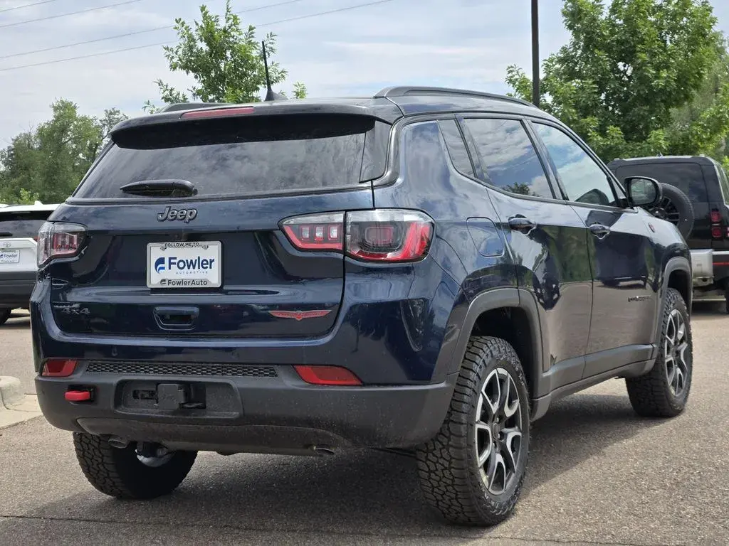 2026 Jeep Compass Trailhawk 4X4 photo 4