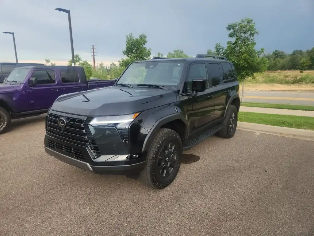 2026 Lexus GX 460 550 Overtrail's photo