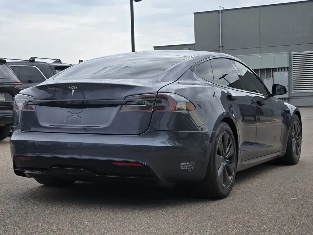 2022 Tesla Model S Base photo 5