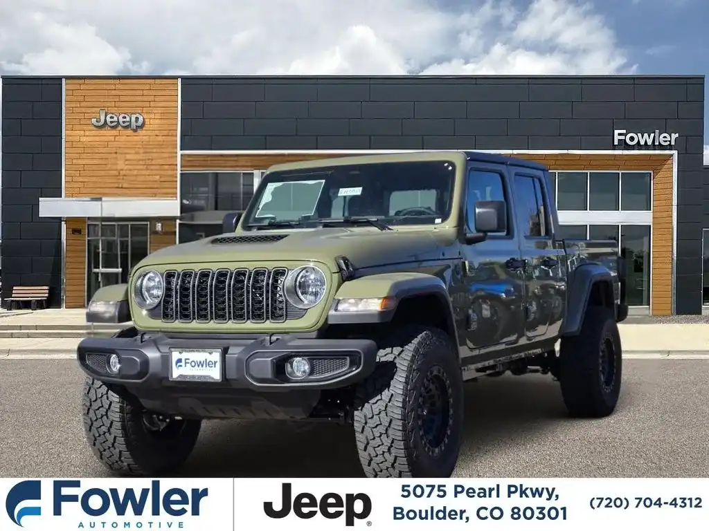 2026 Jeep Gladiator Sport S Auto's photo