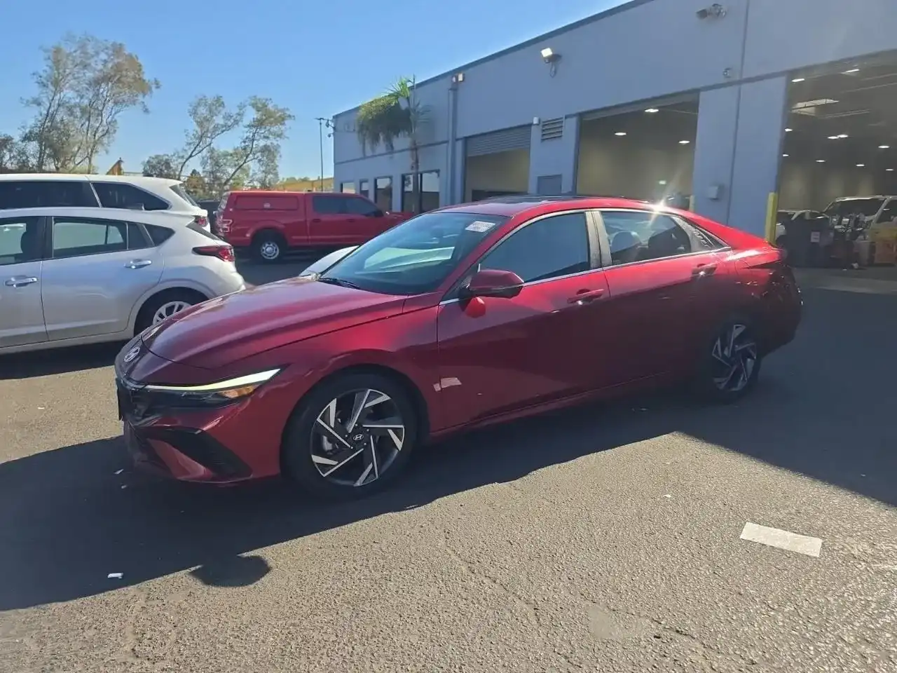 2024 Hyundai Elantra 2.0 Limited IVT's photo