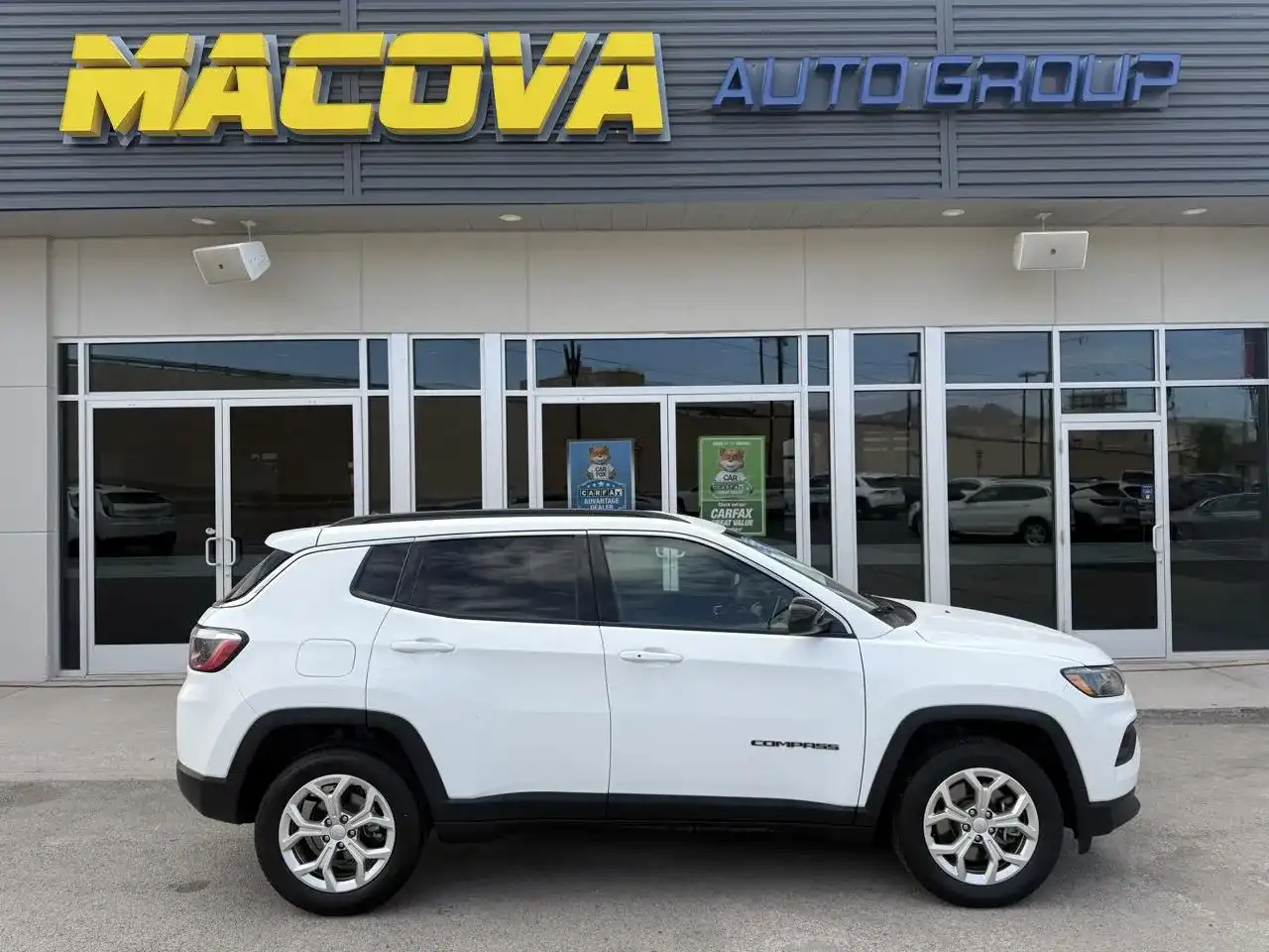 2024 Jeep Compass Latitude 4WD's photo