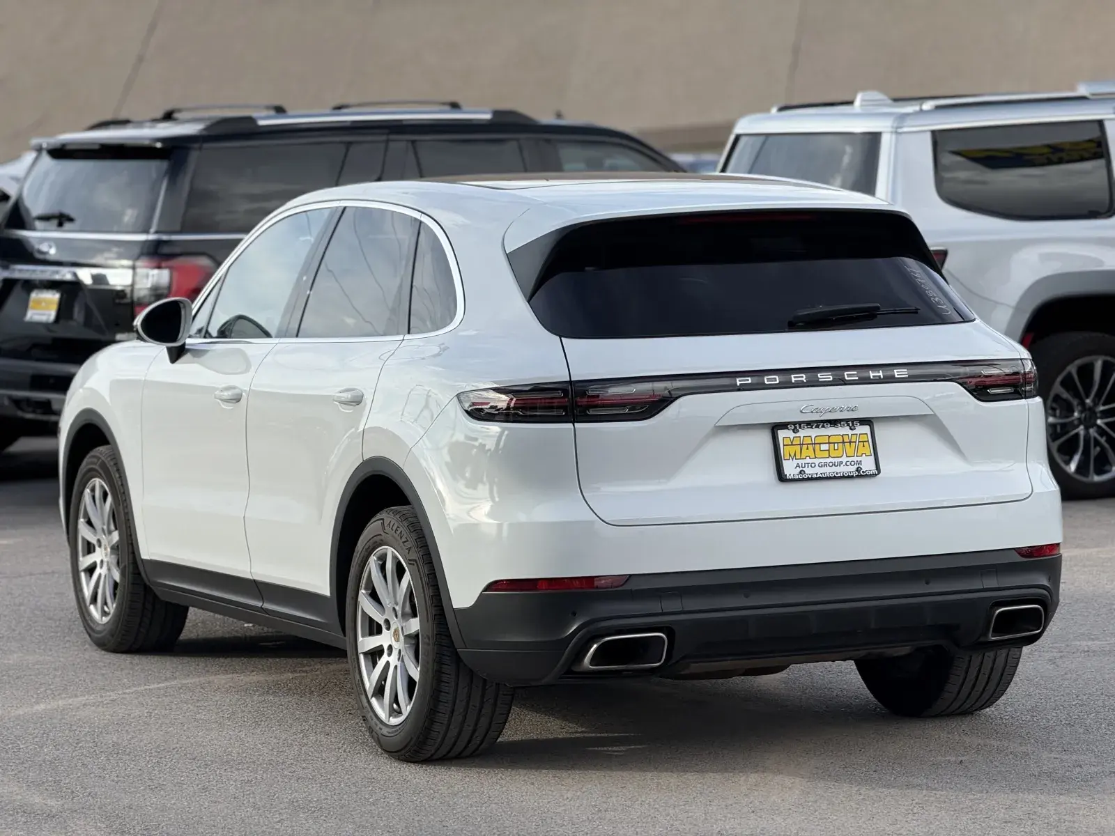 2020 Porsche Cayenne Base photo 5