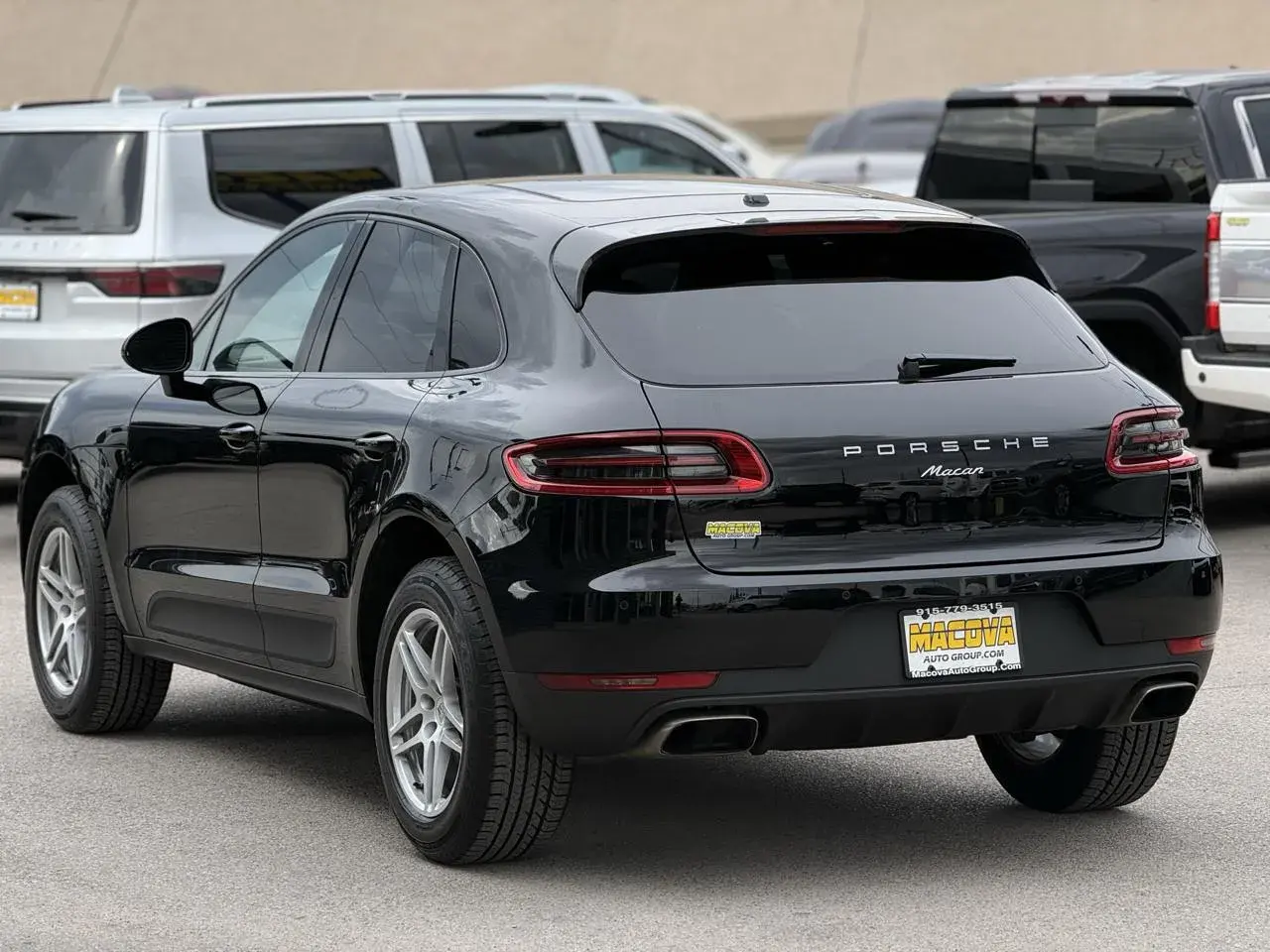 2018 Porsche Macan Base photo 5