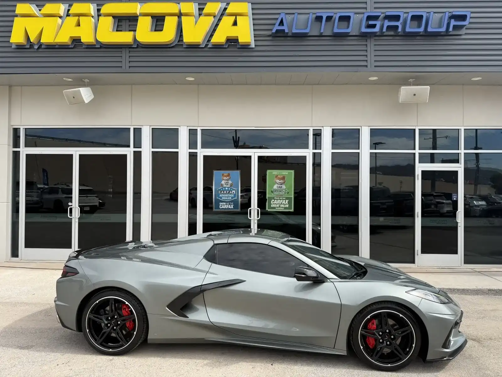 2022 Chevrolet Corvette Stingray Convertible 1LT's photo