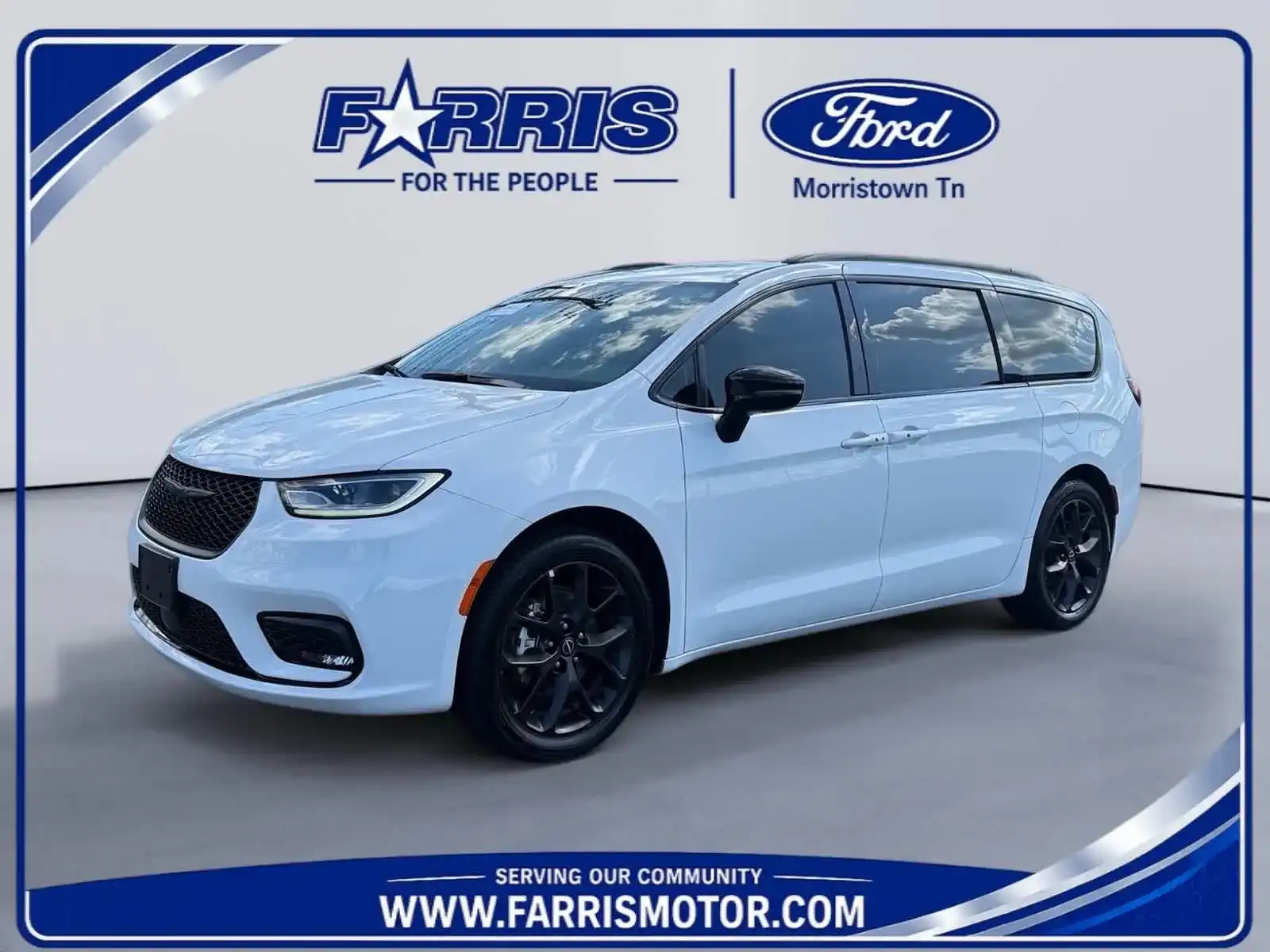 2025 Chrysler Pacifica Limited's photo