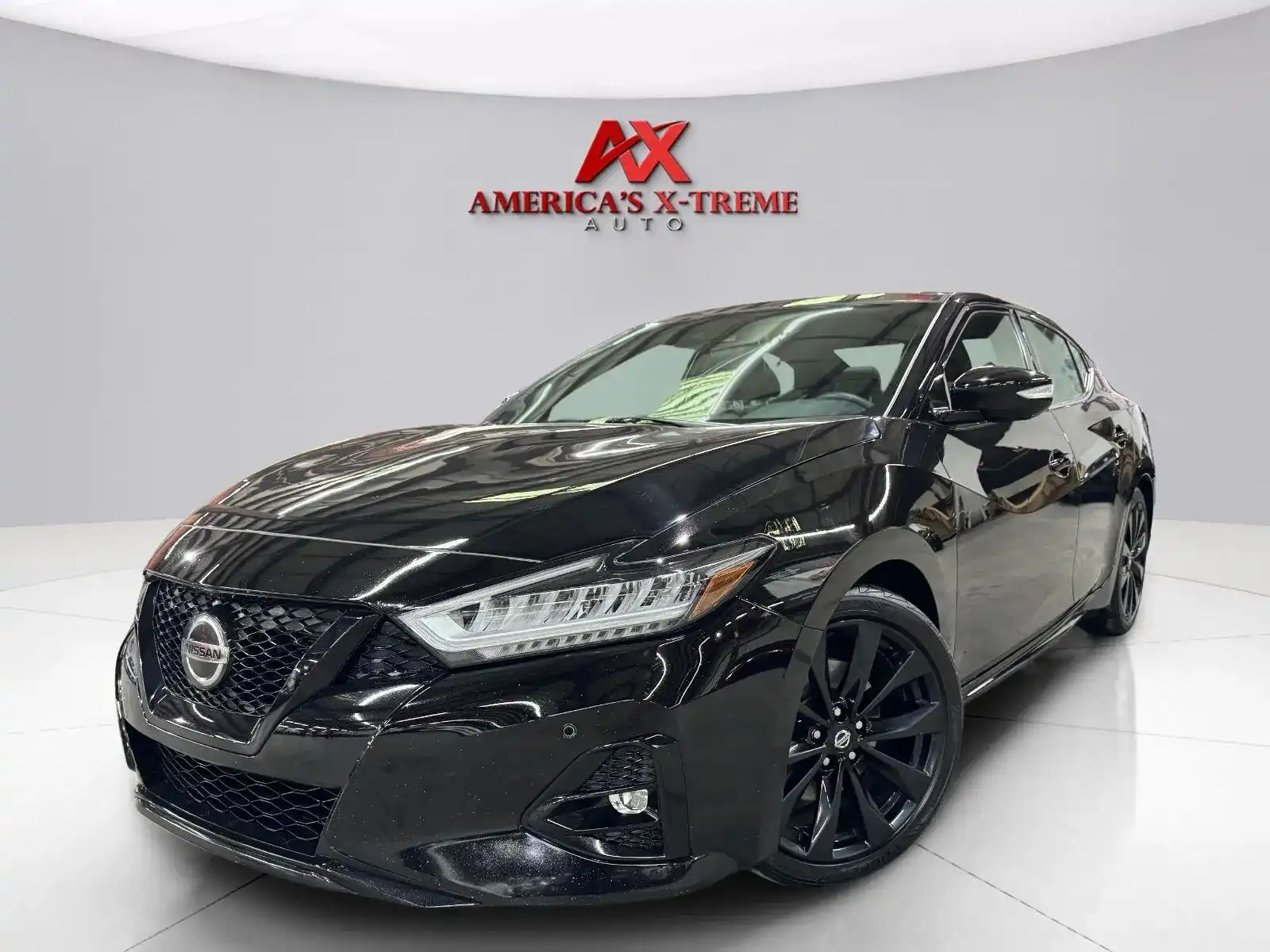 2021 Nissan Maxima SR's photo