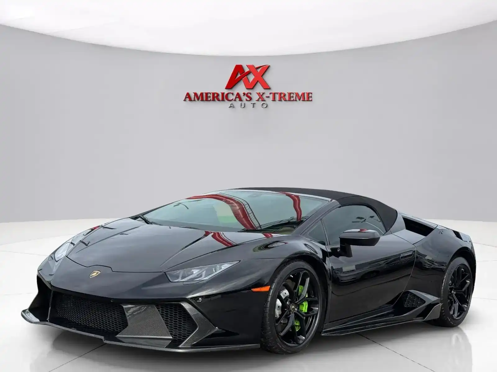 2018 Lamborghini Huracan LP 580-2 Spyder's photo