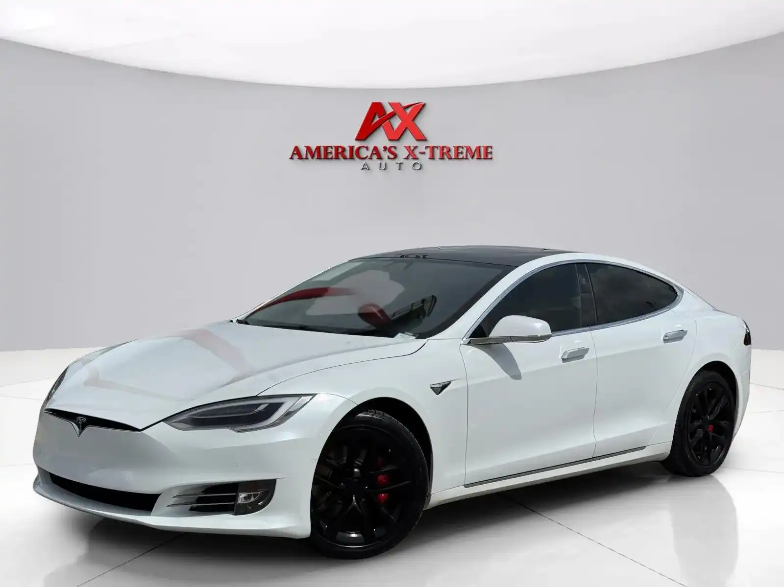 2021 Tesla Model S Performance's photo