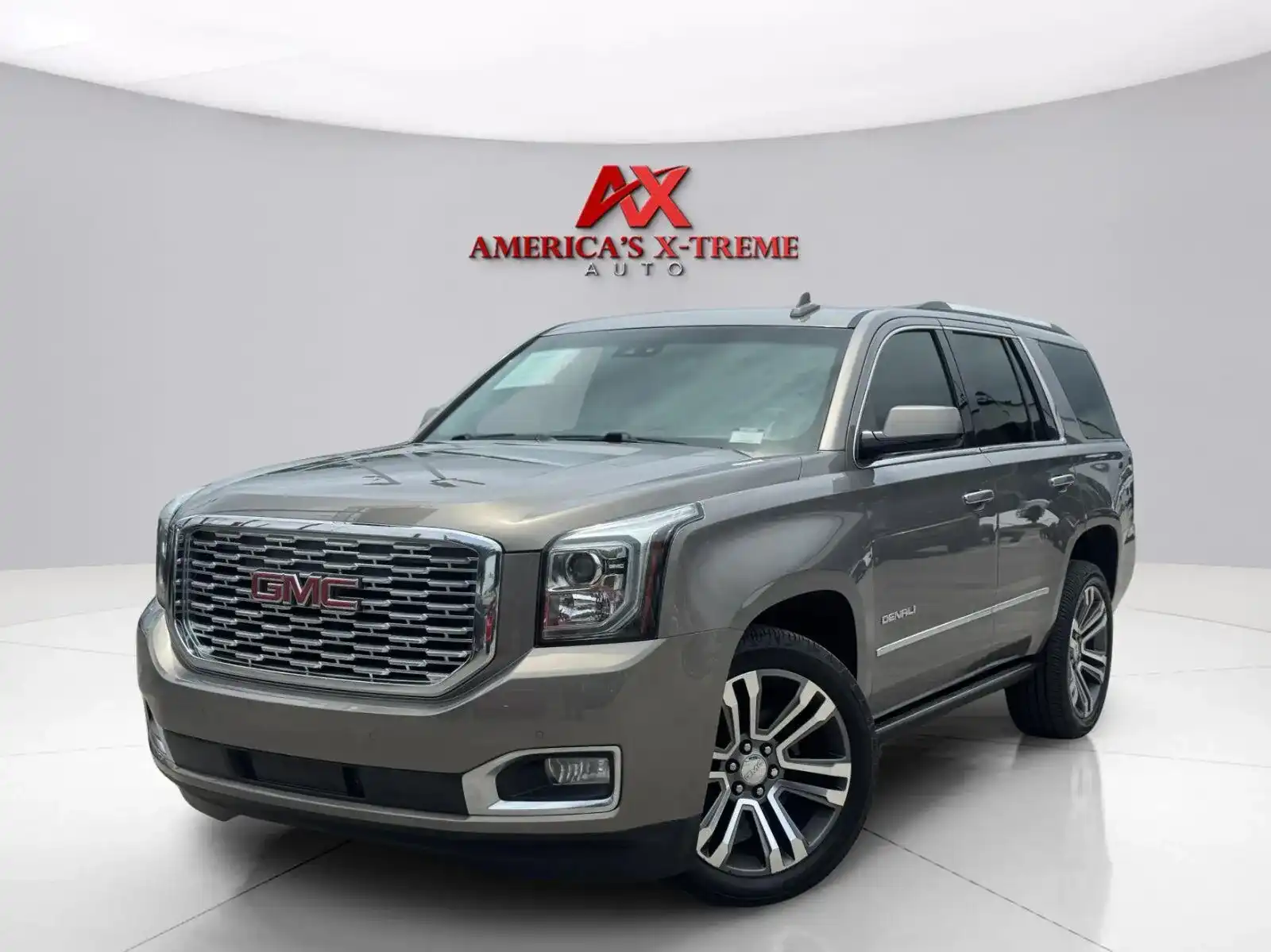 2019 GMC Yukon 4WD Denali's photo