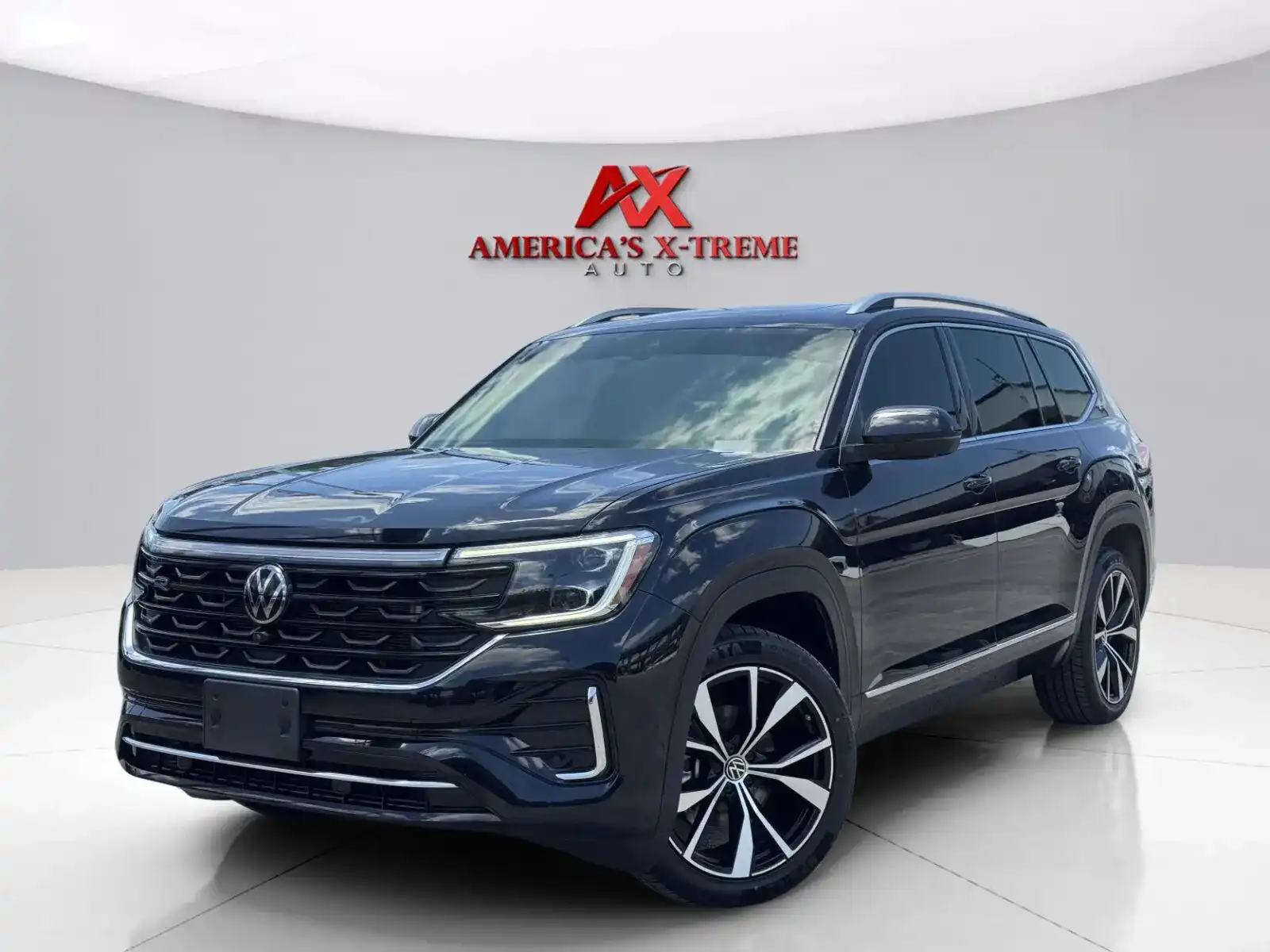 2024 Volkswagen Atlas 2.0T SEL Premium R-Line 4MOTION's photo