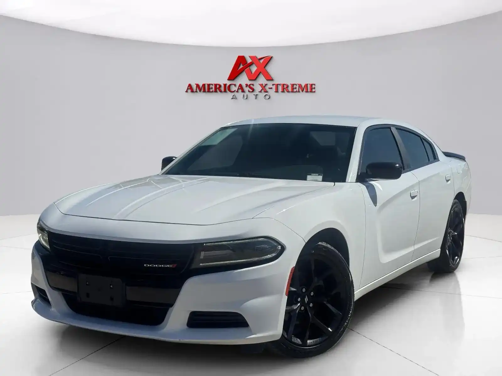 2019 Dodge Charger SXT's photo