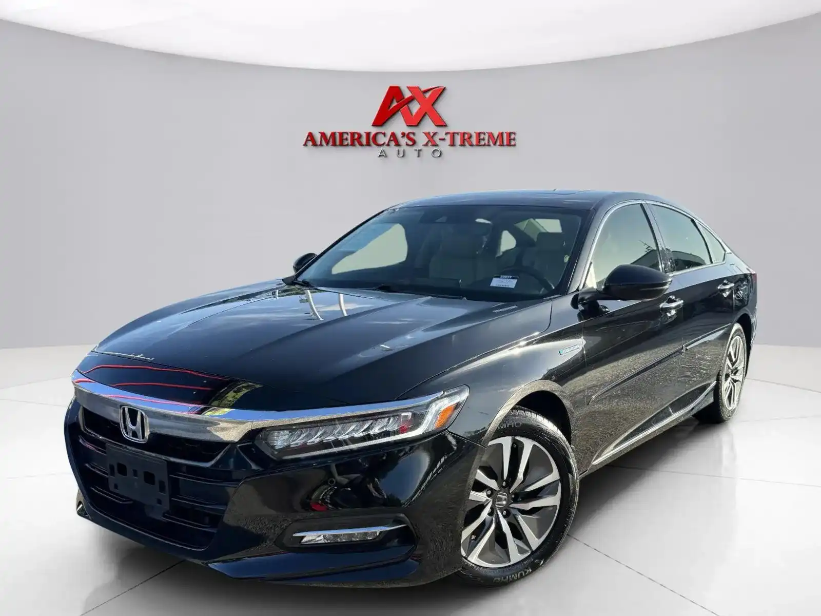 2018 Honda Accord Hybrid Touring's photo