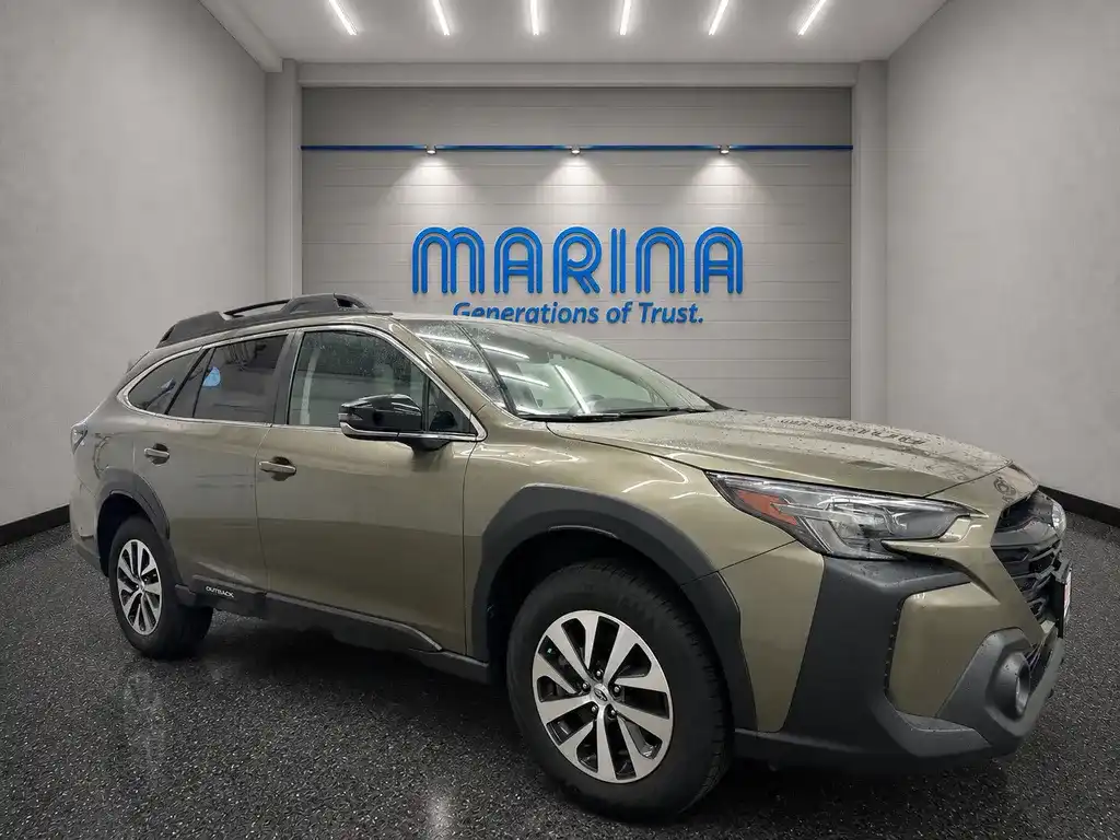2025 Subaru Outback Premium's photo
