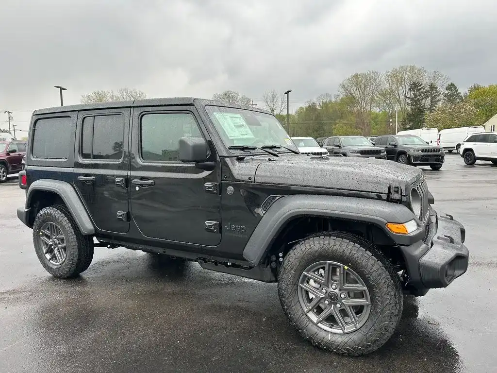 2026 Jeep Wrangler Sport S's photo
