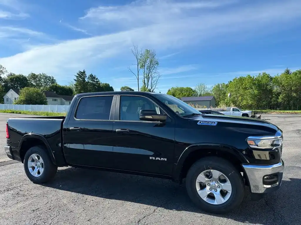 2026 RAM 1500 Big Horn/Lone Star 4x4 Crew Cab 5'7's photo