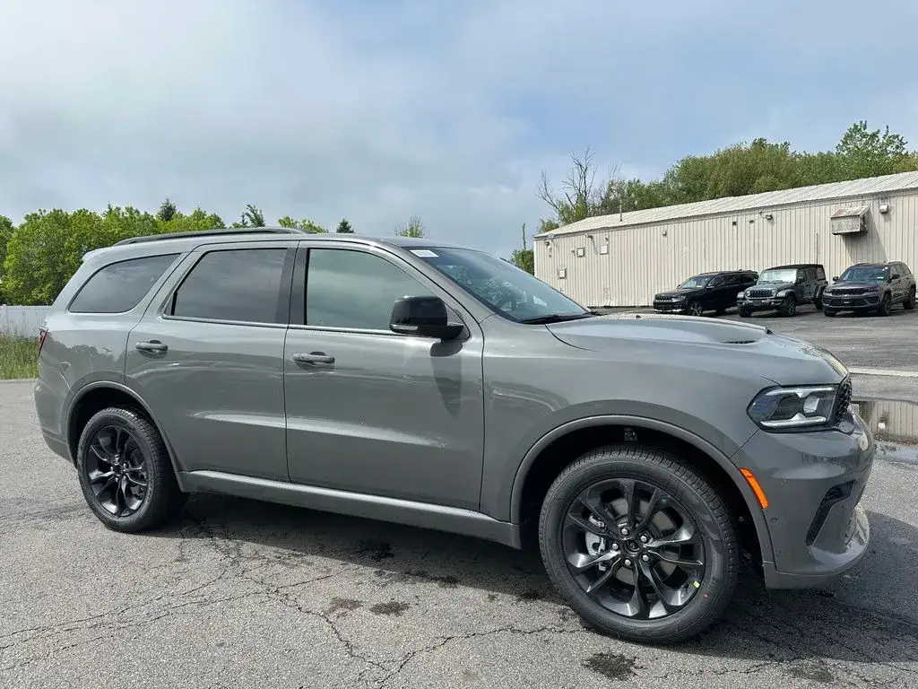 2026 Dodge Durango GT AWD Plus photo 1