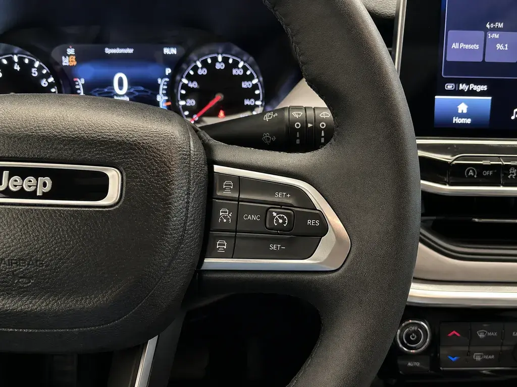 2024 Jeep Compass Limited 4X4 photo 5
