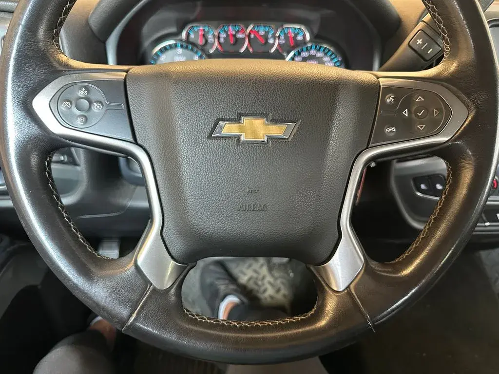 2018 Chevrolet Silverado 1500 LT 4X4 Double Cab Std Box photo 3