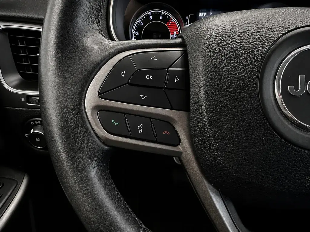 2019 Jeep Cherokee Latitude Plus 4X4 photo 4