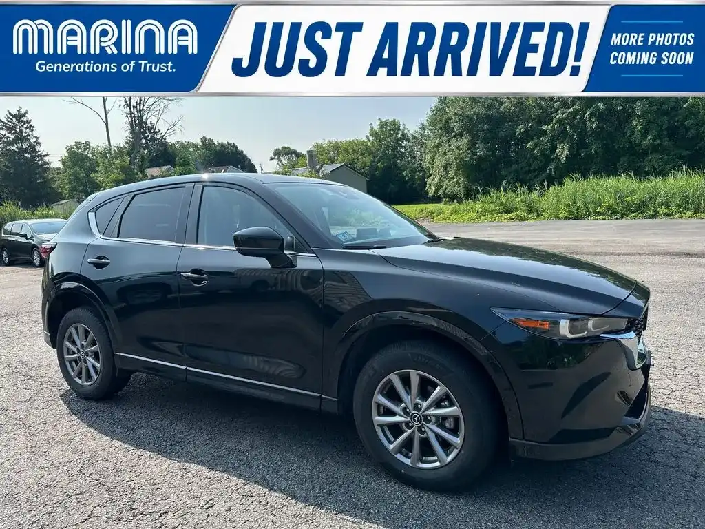 2025 Mazda CX-5 S Preferred package Auto AWD's photo