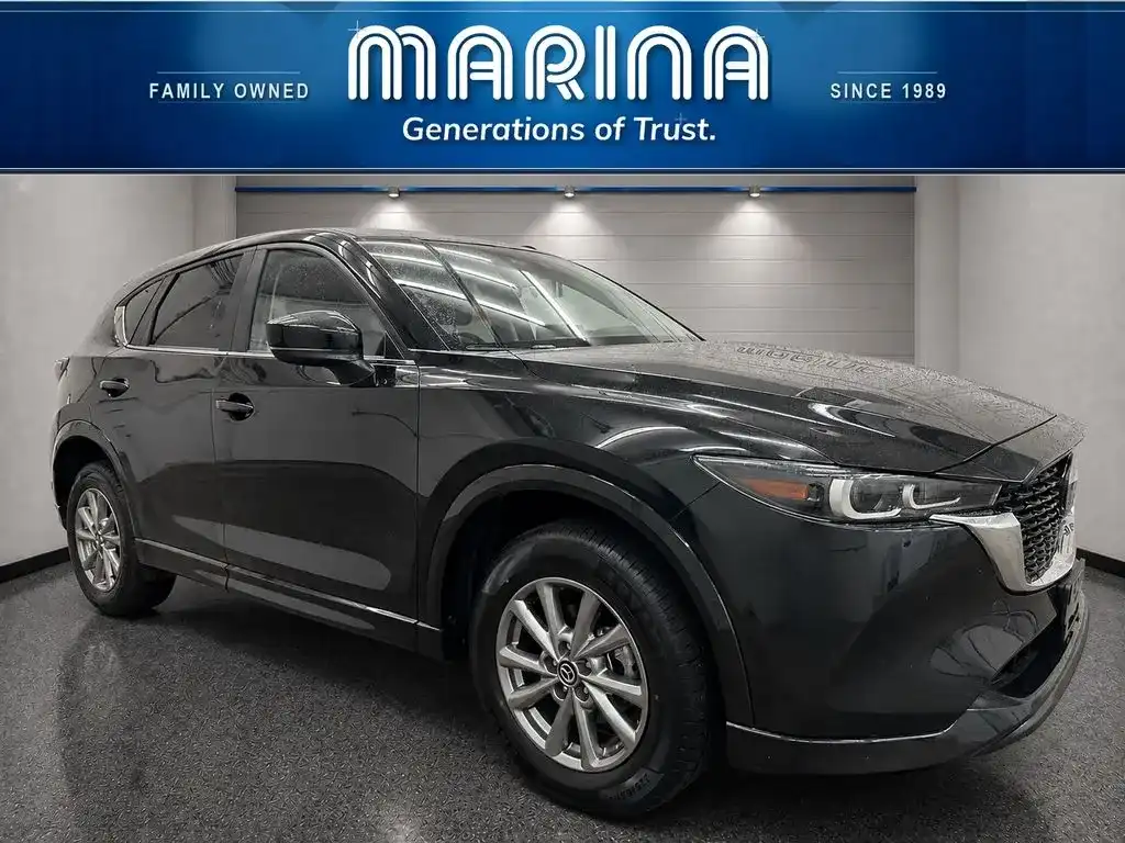 2025 Mazda CX-5 S Preferred package Auto AWD's photo